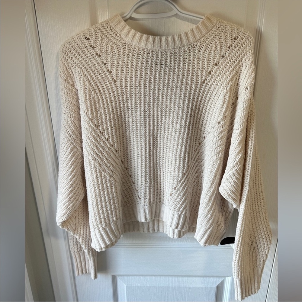 American Eagle Outfitters Cream Knit Sweater